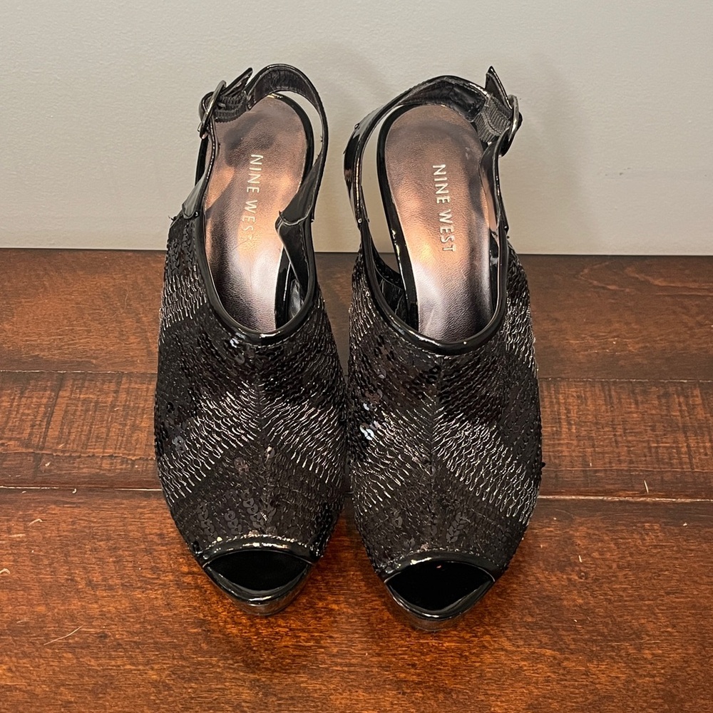 Nine West Black Sequined Peep Toe Heels Size 7 - Picture 2 of 10